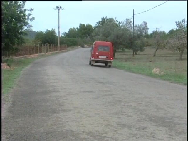 Lucky Cooch: O frumusețe blondă superbă caută o călărire
