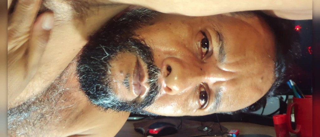 Rock F hairy: ek saadhaaran vidiyo
