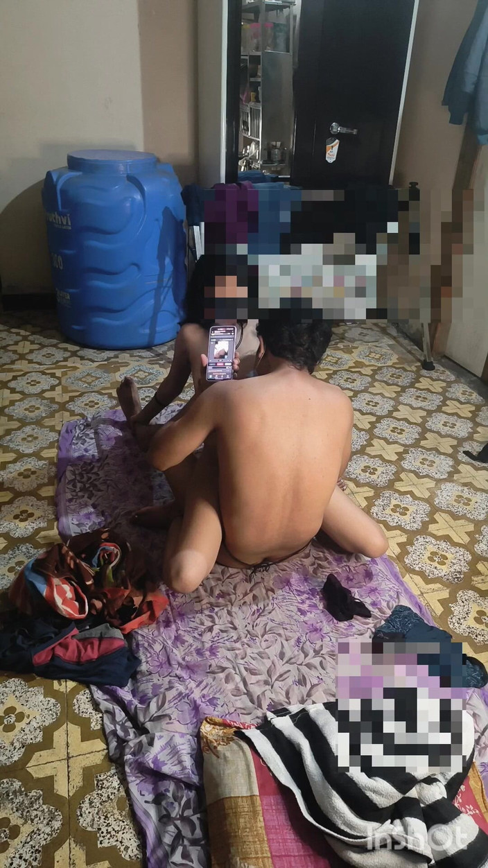 Desishycouple: Shivani拍摄她与德瓦的首次性爱。完整视频
