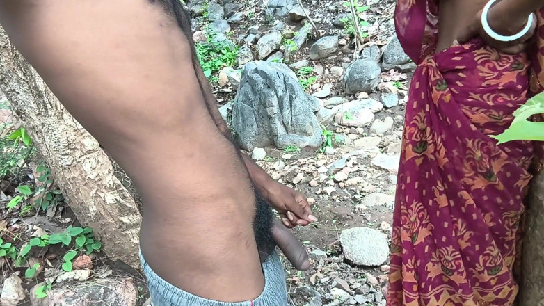 Poonambhabhi village: ホットビビジャングルに面したビデオ。
