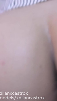 Ridic fusta unui Femboy și îi fut fundul mare și strâmt fără sală până am ejaculat
