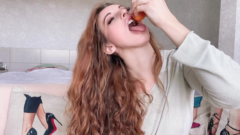 Holy_Red: Yummy Orange Suck - trucchi giocosi della lingua e pasticci succosi!
