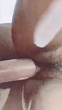 Nová desi žhavá sexy Bhabhi byla ošukaná zezadu a byla jí vytažena voda