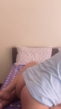 Iubită indiancă desi sexy futută tare în camera de hotel