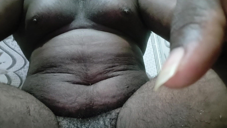 CarvingShovel: Горячие сиськи и моча тамильского паренька