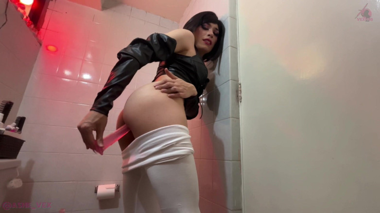 Ashe Vex: Соло камшот ледибоя в ванной