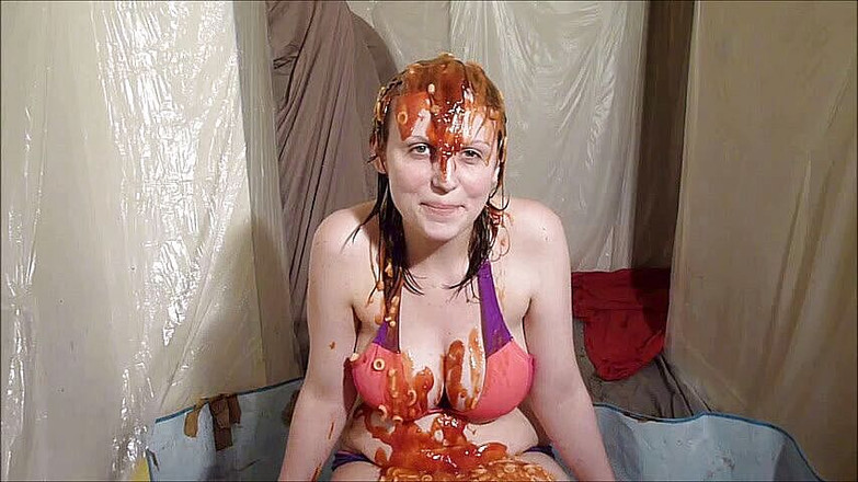 Gunked up girls: Maddie, co je uvnitř mého čokoládového vajíčka.