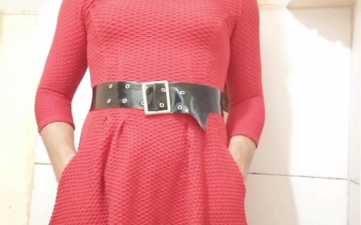 Carol videos shorts: Carol в красном платье