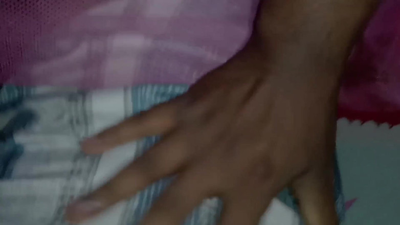 Deshi women: Seks malam dengan kawan Muslim kolej seksi saya