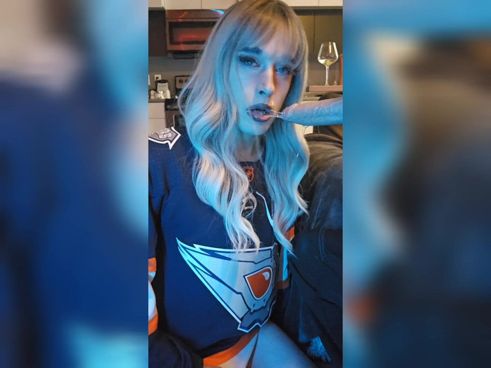 August Harper: La chica trans August Harper pierde la apuesta de playoff...