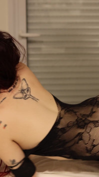 Naughty Riley Zaddy'i erken boşalttı
