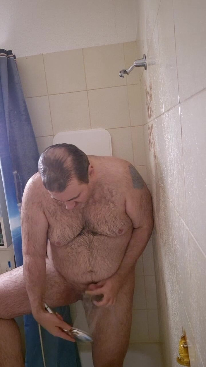 ChubbyDaddyBearLuka: 微胖爸爸熊洗澡