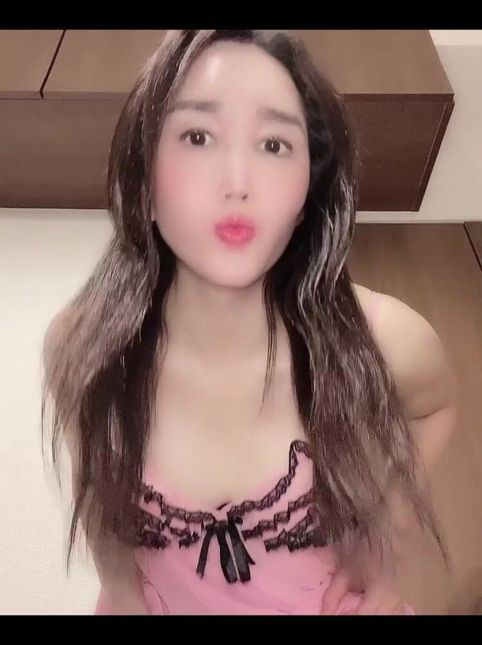 TS Shizuka: This is a video for saliva fetish people