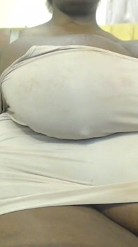 สาวอ้วน BBW วัยผู้ใหญ่ยั่วและตีตูดอ้วนดังเพลียะ