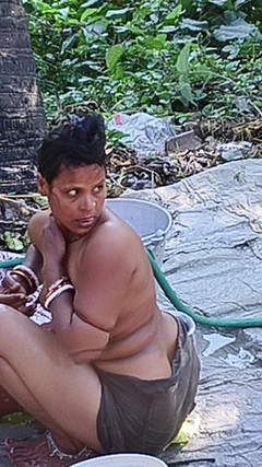 Xxxirc: Desi Sexy Bhabhi Summer Season Bathing Nude Video
