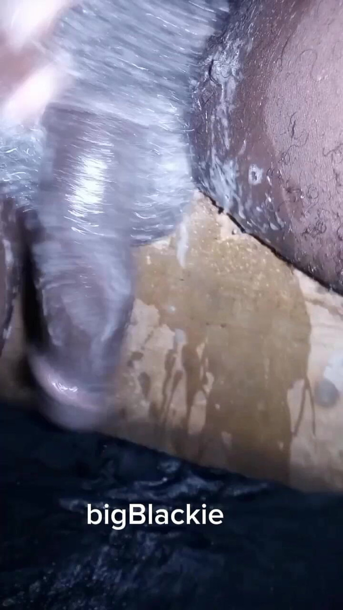 bigBlackie699: Băiat de 19 ani cu o pulă mare și neagră