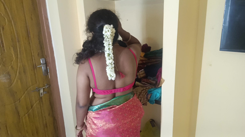 Laxi ammu: ハウスワイフ・サリー・ショー