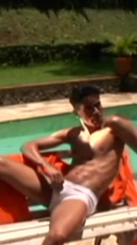 Lelaki bertiga kacak