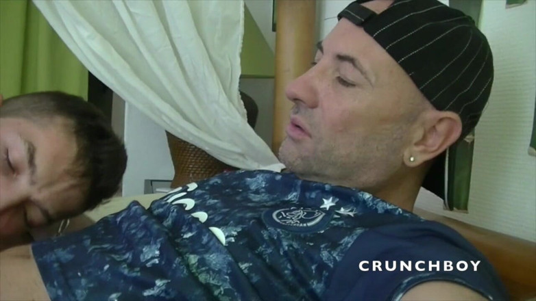 BAREBACK FUCK CLUB: French Stepdaddy used raw by your straight dude