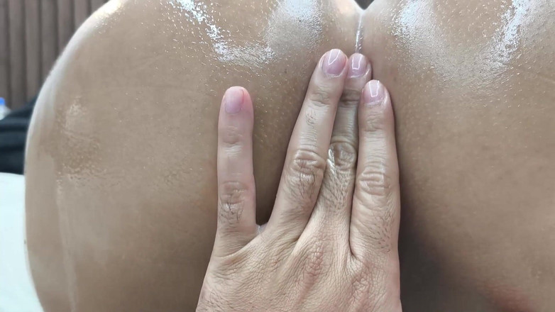 SENSESEX: Nevlastní matka přináší svého nevlastního syna dvakrát za sebou