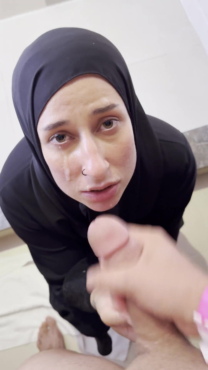 Mr LDN Lad: Gerçek Tesettürlü Evli Kadın Tavlanıyor Ve Gibi