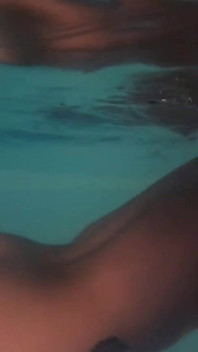 Permainan bogel Snorkel Night Slut Underwater