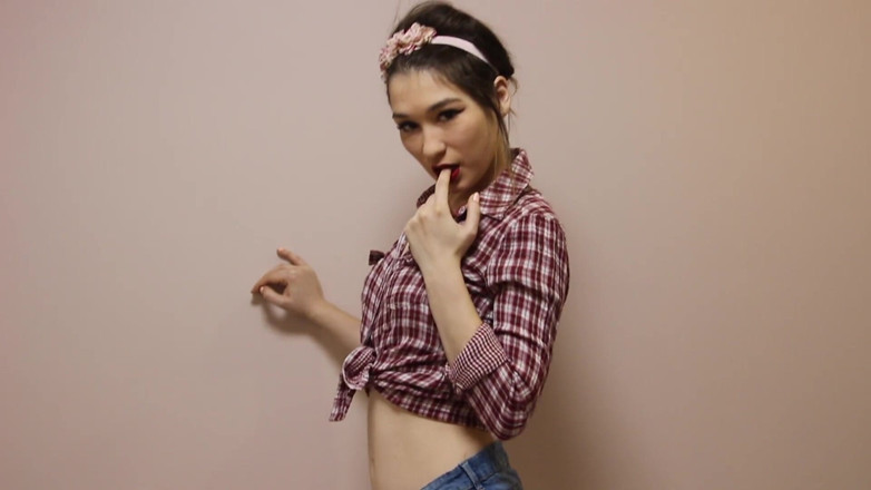 SexyMissMe: Ragazza pelosa giocherellona che