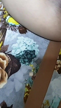 Suara yang jernih, istri abang tiriku yang lagi hamil dan hot banget