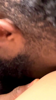 Возбужденная милфа Malusha хочет черный член в ее киску и в колготках