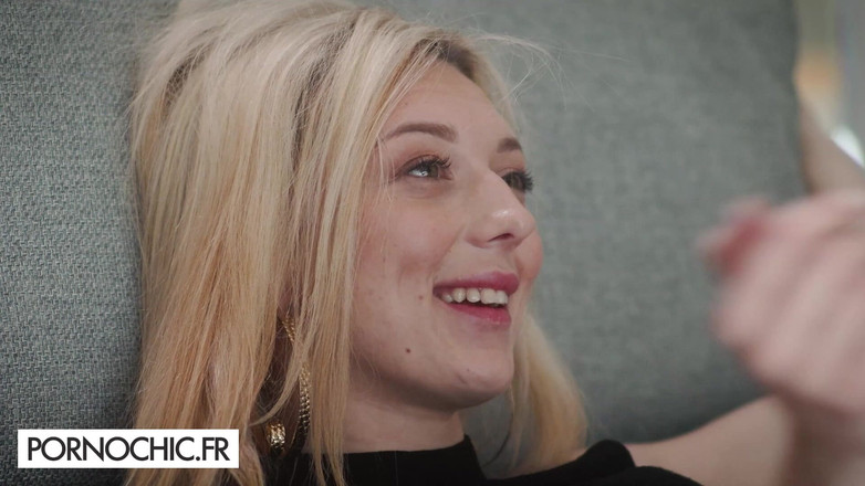 Pornochic: 미스터리 트리오: 발정난 Lala