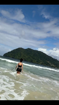 “island Vibes, Ocean Tides, and Breathtaking Sights-pure Paradise Awaits!”