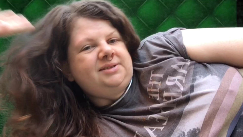 Ari Kajira: Domme trestá velkou krásku