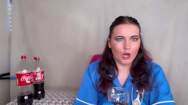 MissFFW: Sjuksköterska ffw har fizzy drink och burping