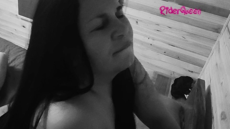 Riderqueen: Riderqueen只为你服务，给粉丝的视频。