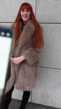 German Scout - magra alemã ruiva Soley Summer pela primeira vez no casting pornô