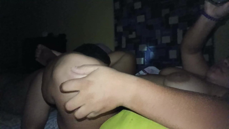 Stepmom_with_big_tits: Caribbean si fa succhiare la figa fino all'orgasmo e finisce...