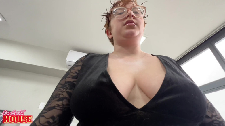 CuckoldHouse: BBC Penetrating All the Holes of This Naughty Married Woman...