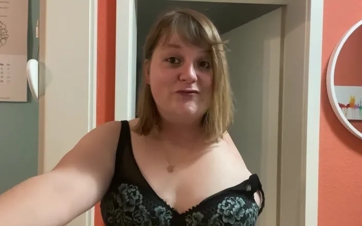 Deutsche Anna: I Wish You an Exciting Hot Weekend