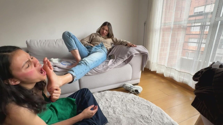 scarlettandc: Tetangga yang selalu bermain ingin menjadi lesbian