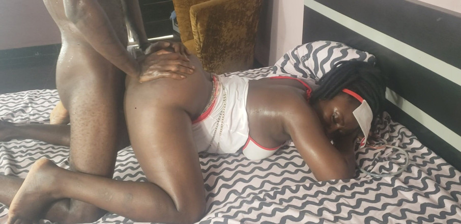 deeppussy78: Africká sestra bere velké černé péro