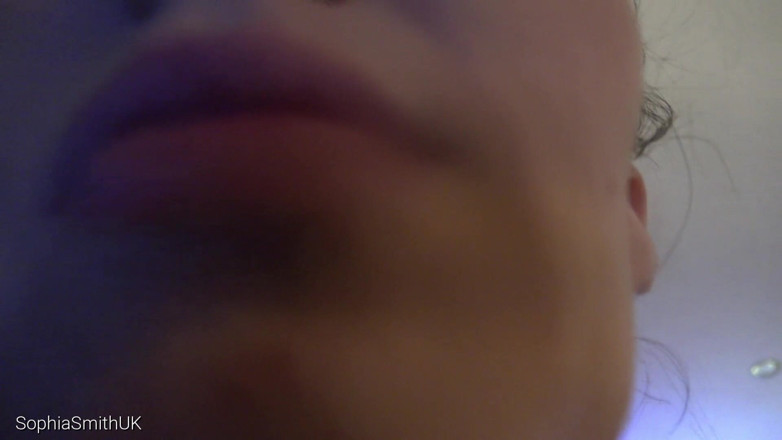 SophiaSmithUK: ASMR बड़ा चुंबन
