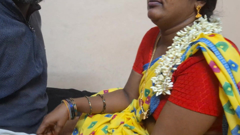 Delightrose: Indische hausbesitzerin fickt ihren mieter, wenn sie die miete nicht...