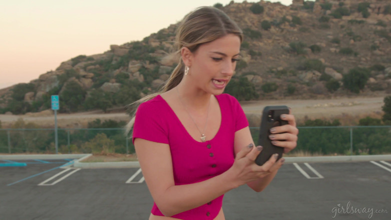 Girlsway: GIRLSWAY - viaggio in strada