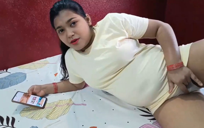 QueenSonali: La ragazza carina del college ha un orgasmo con il...