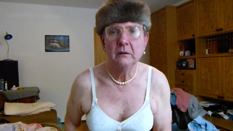 Andi Geil: Crossdresser Andreas sika i szarpanie