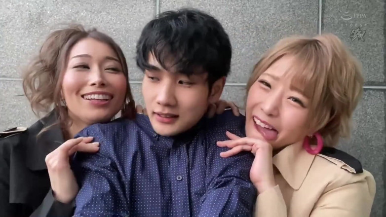 Smooth Time: 공을 핥고 자지를 빨아주는 섹시한 하렘 걸레. 2부