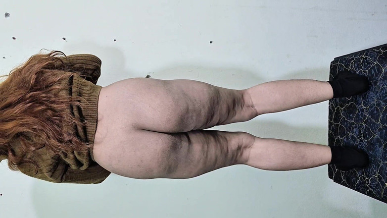 Sairaxsaim: インドのデシ系の欲求不満な若い女の子がファンに大きな胸を見せる