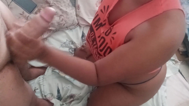 Jr and denies: Uma Punhetinha Gostosa Falando Putaria