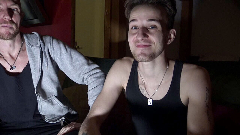 SEX WITH MY BEST FRIEND: Kevin šuká se svým přítelem mladším