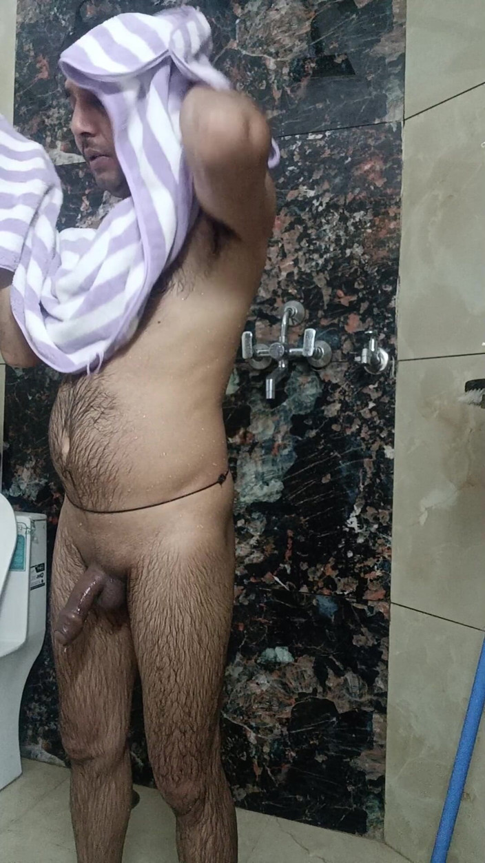 Rajasthani-old-lover: Un desi indien fait un show de masterbation avec son...